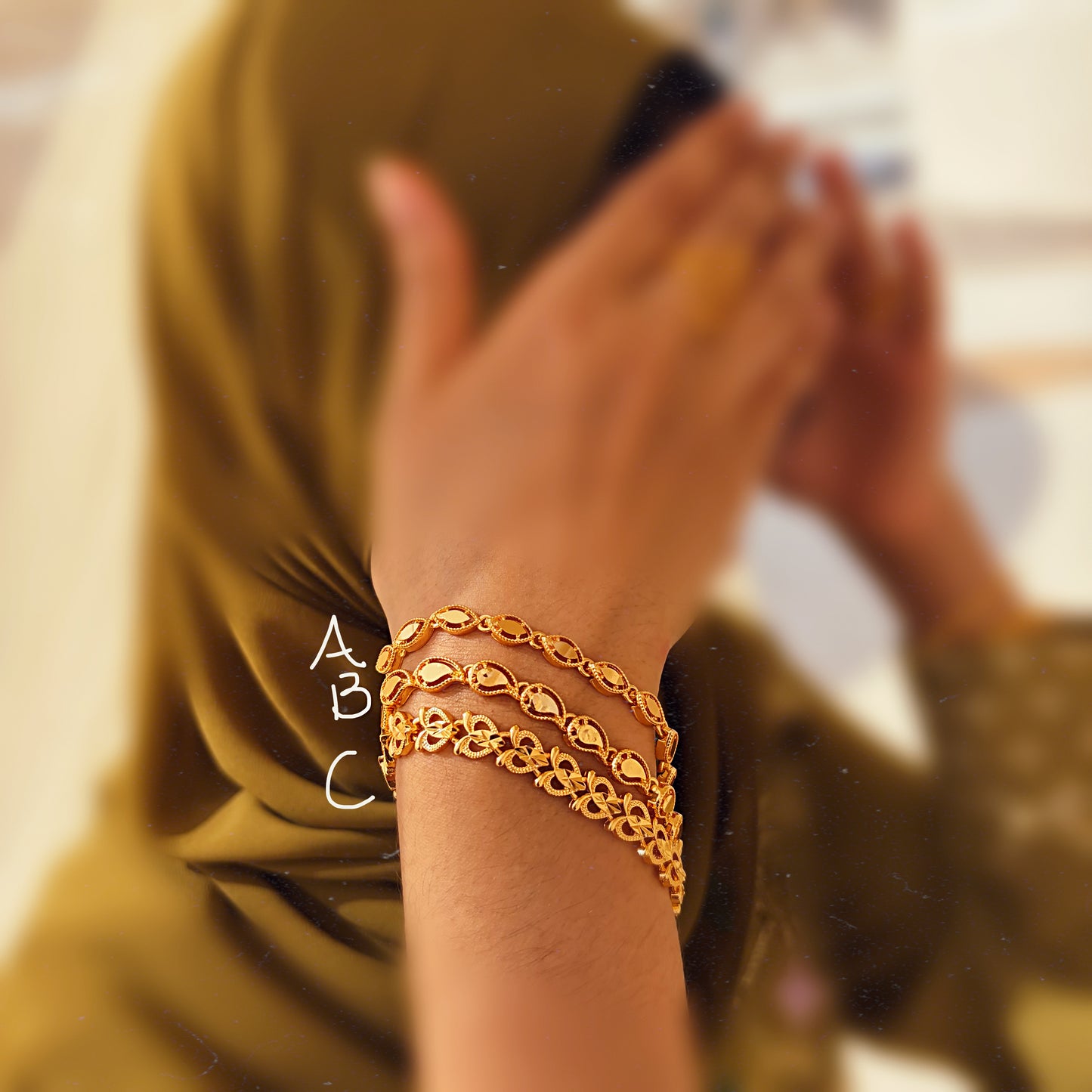 Doré Wristlets